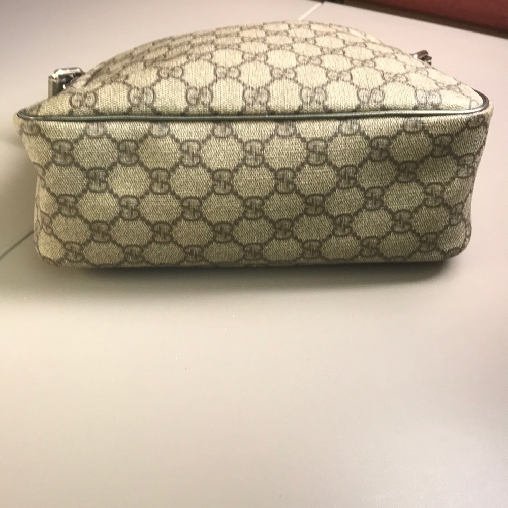 Gucci Hand Bag - Picture 4 of 8